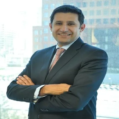 Raúl Velázquez en Amiti